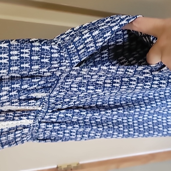 Peppermint medium 100% polyester dress with lace design down the chest - Picture 2 of 6